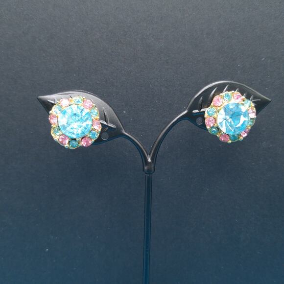 Coro Pastel Blue Pink Screw Back Earrings, 1950s Vintage Jewelry - Picture 10 of 10